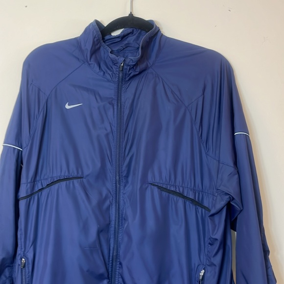 Nike Navy Blue Unisex Rain Jacket with Gray Swoosh - Picture 2 of 8